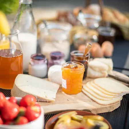 Couette-café Côté Verger